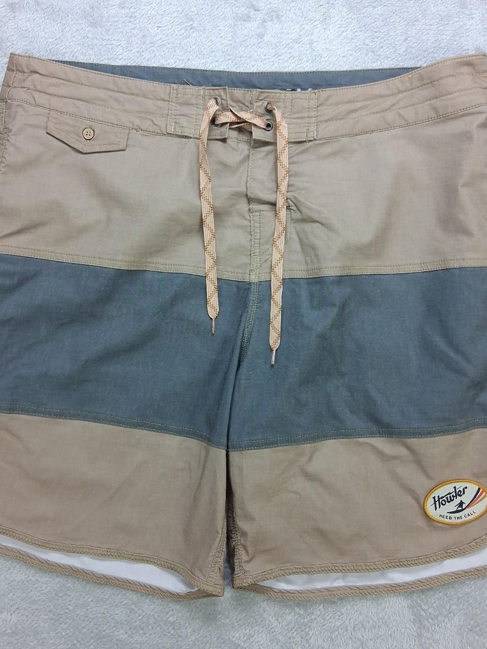 Men's Two-Tone Khaki and Blue Performance Shorts - Picture 2 of 9